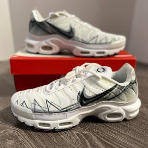 nike air max plus se shark
